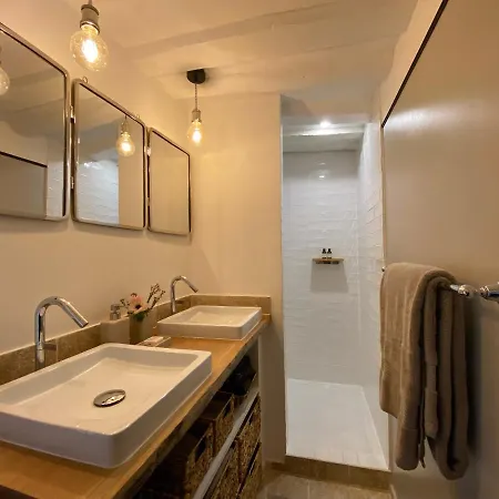 Apartment Dlm *
